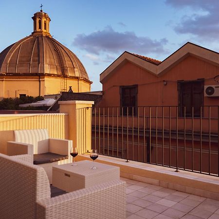 Luxury Suite La Terrazza In Pieno Centro In Cagliari Exterior foto